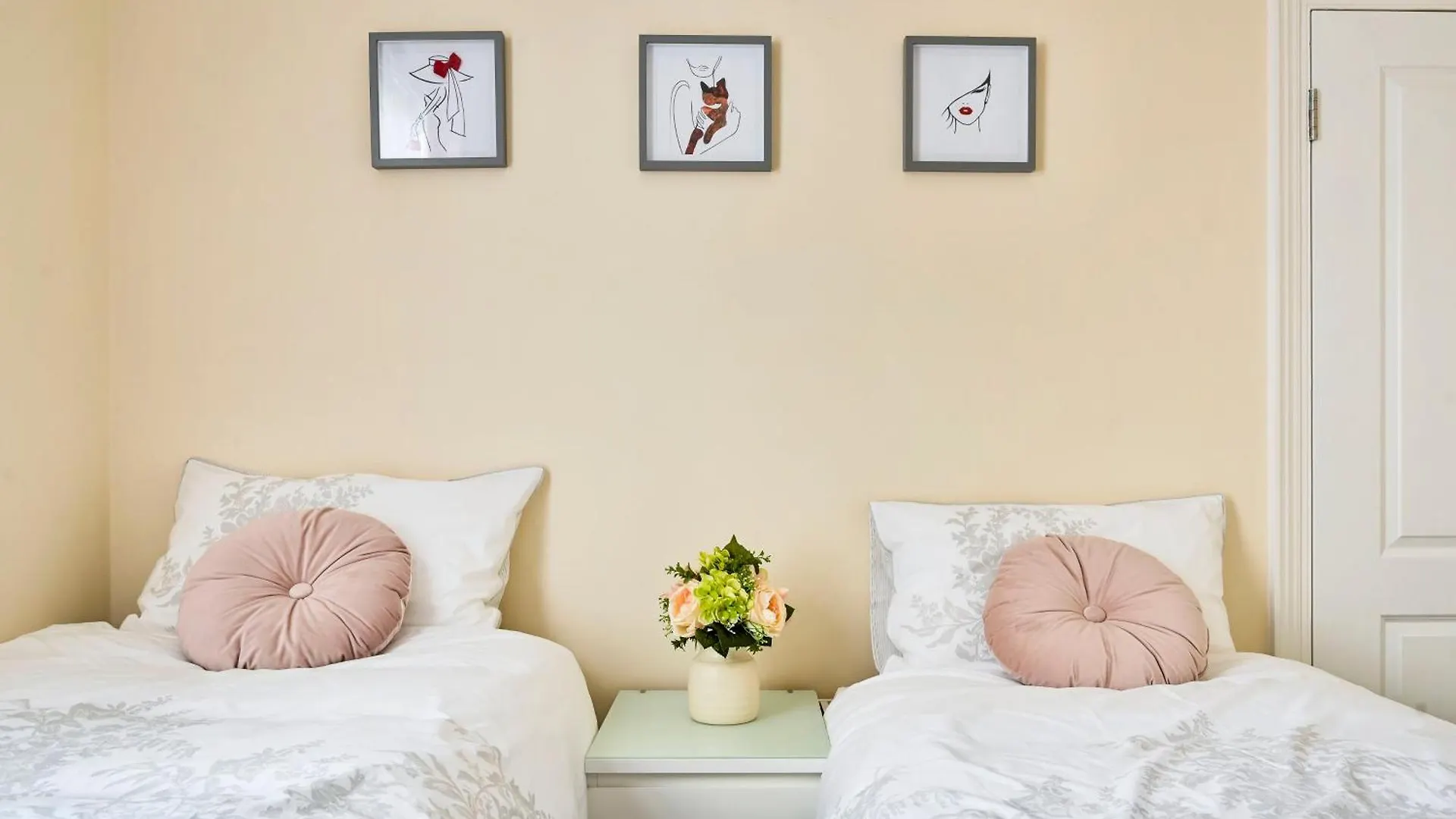 A Two Bedroom A Stride Away From Meridian Greenwich London 0*,  United Kingdom
