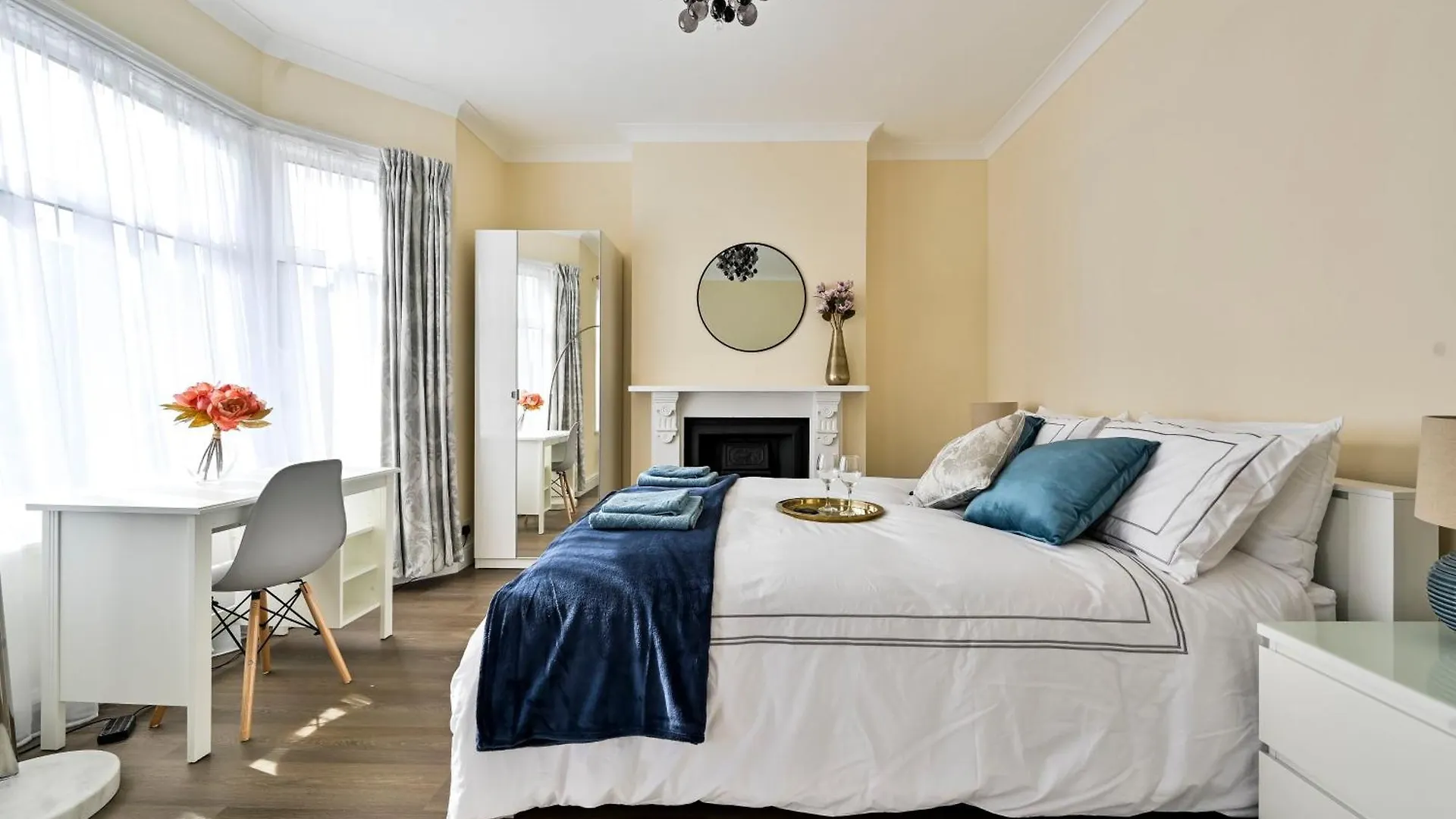 Apartment A Two Bedroom A Stride Away From Meridian Greenwich London United Kingdom